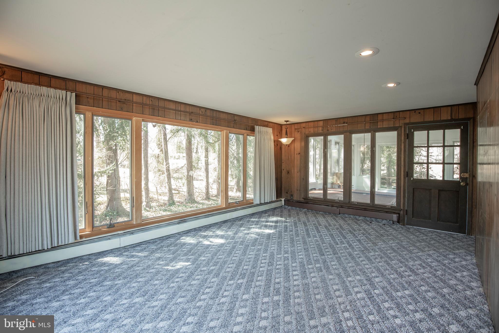 WEST ACRES - Residential