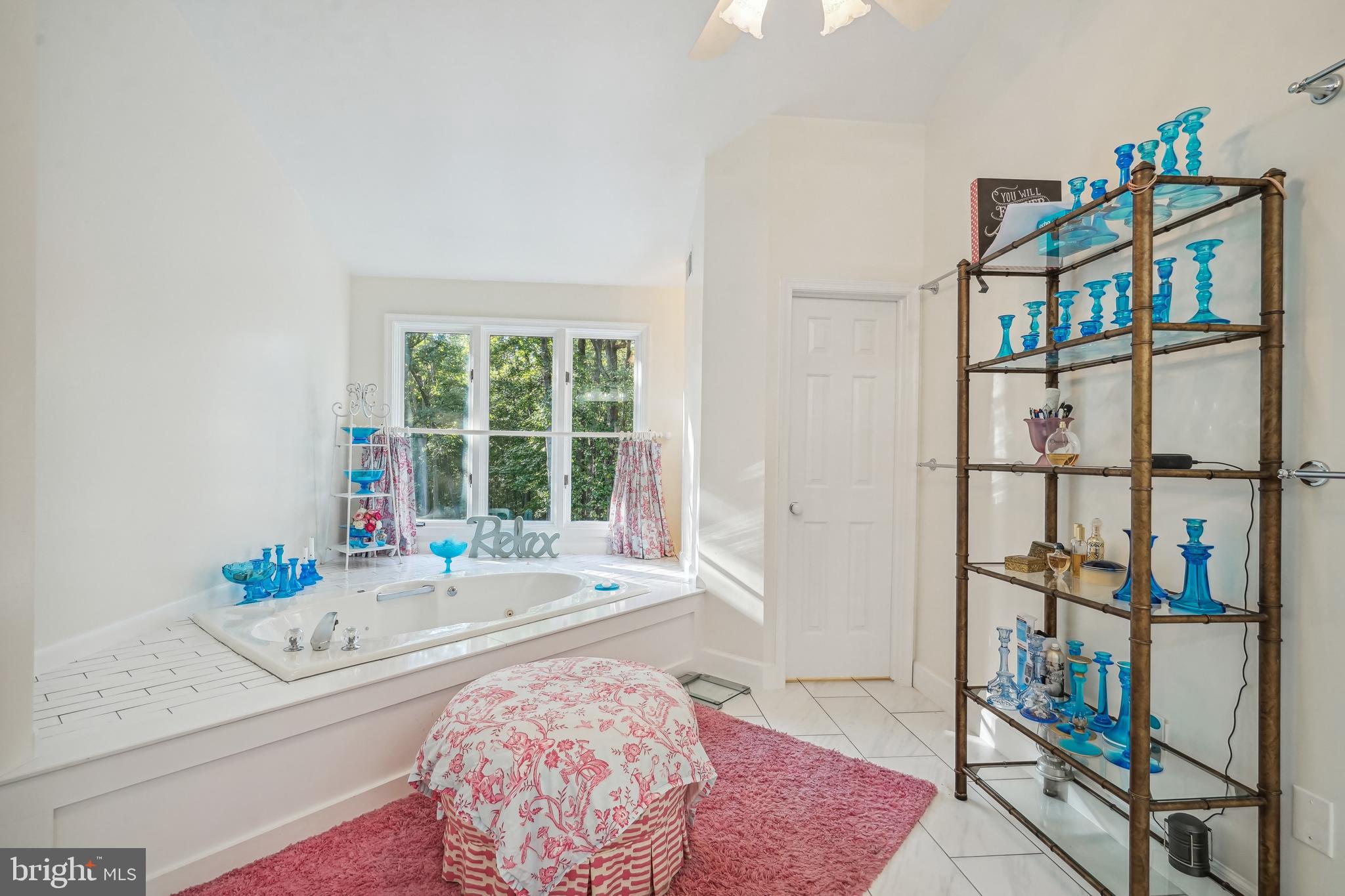 PINE RIDGE - Residential