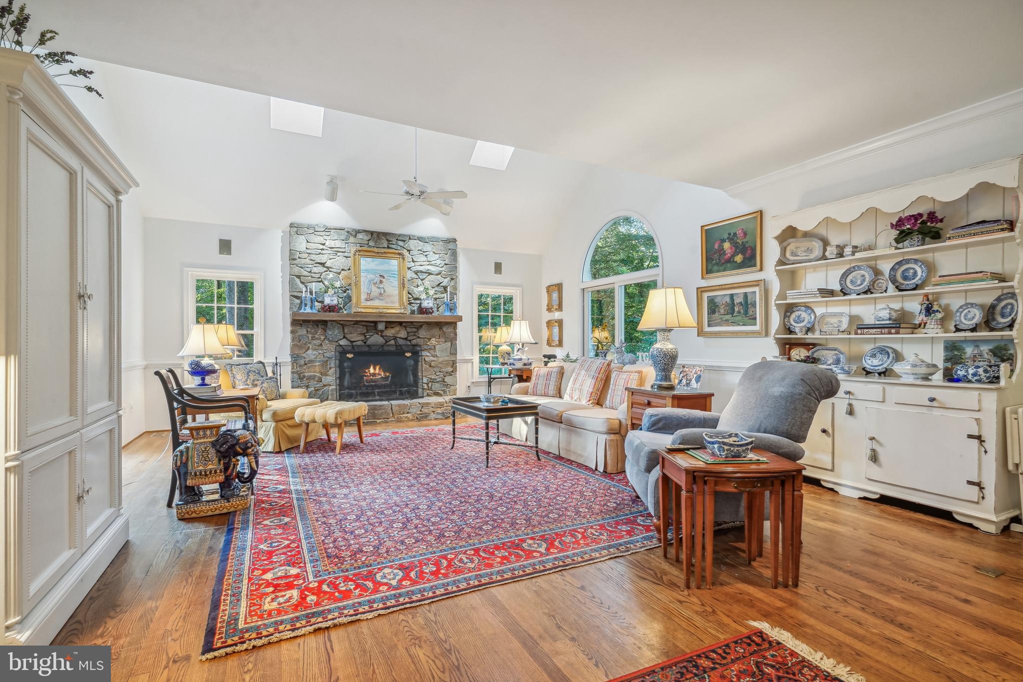 PINE RIDGE - Residential