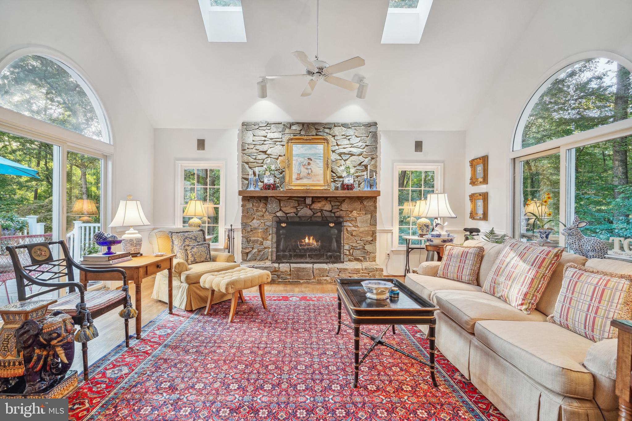 PINE RIDGE - Residential