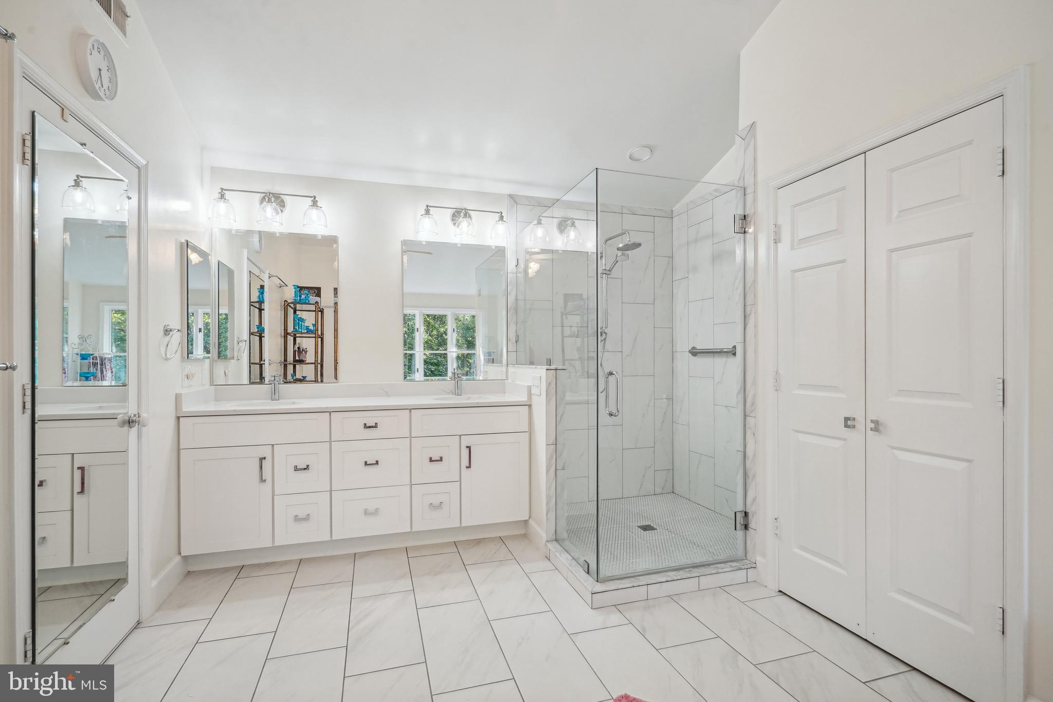 PINE RIDGE - Residential