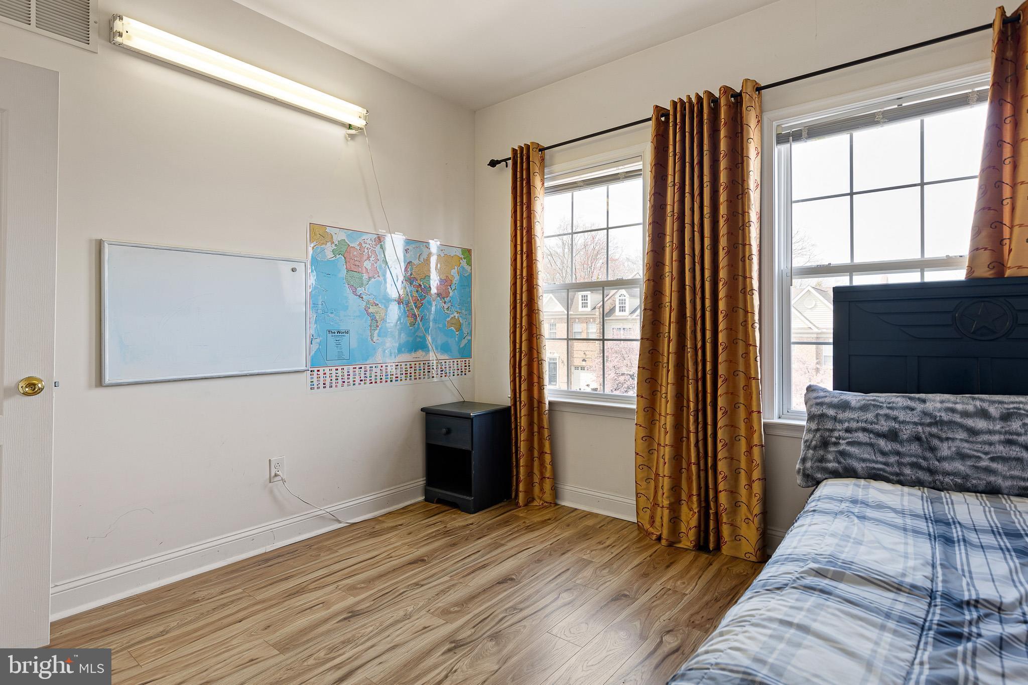 NORTHBROOK - Residential