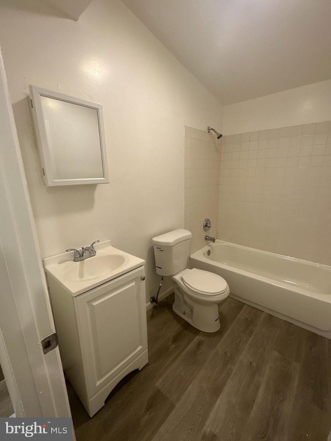 LEXINGTON - Residential Lease