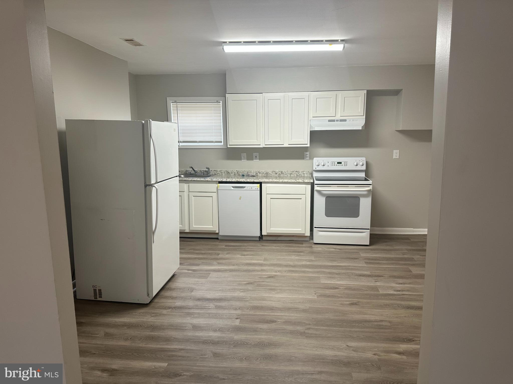 LEXINGTON - Residential Lease