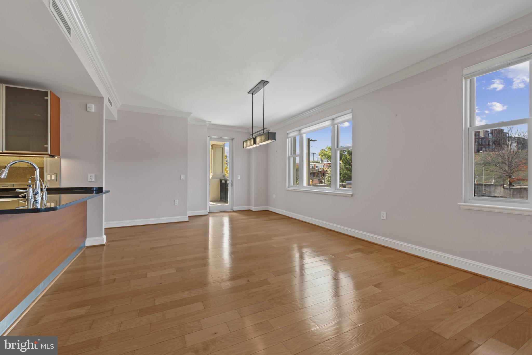 THE RITZ-CARLTON RESIDENCES - Residential Lease