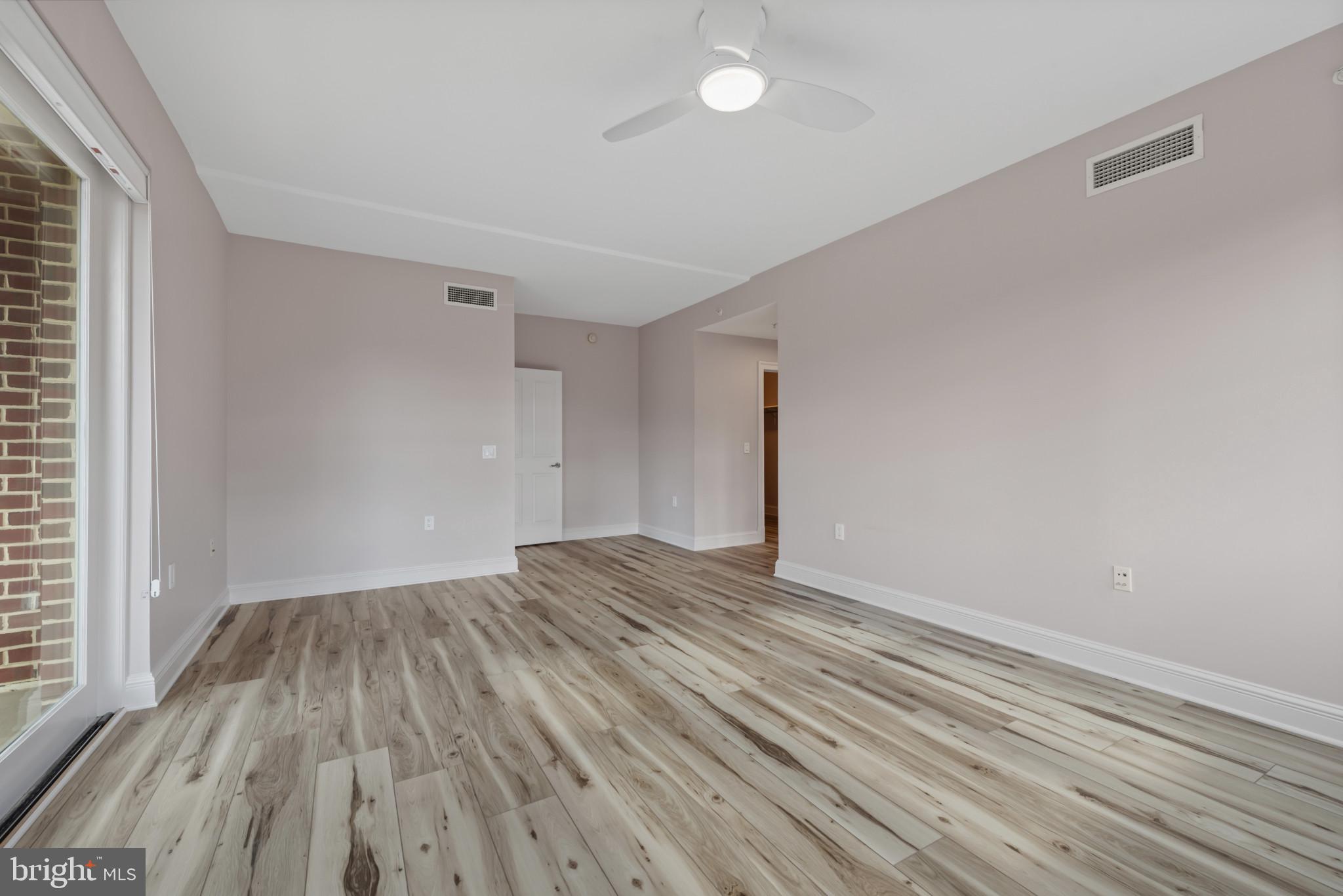 THE RITZ-CARLTON RESIDENCES - Residential Lease