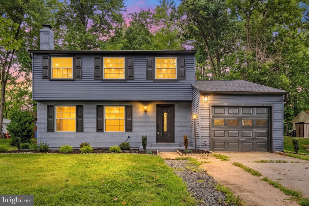 Photo of 4046 Tarpon Lane, WOODBRIDGE, VA 22193 (MLS # VAPW2126664)