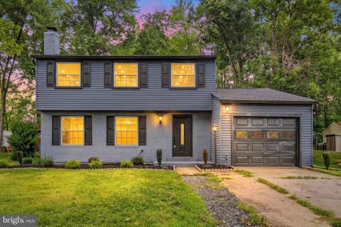 Photo of 4046 Tarpon Lane, WOODBRIDGE, VA 22193 (MLS # VAPW2126664)