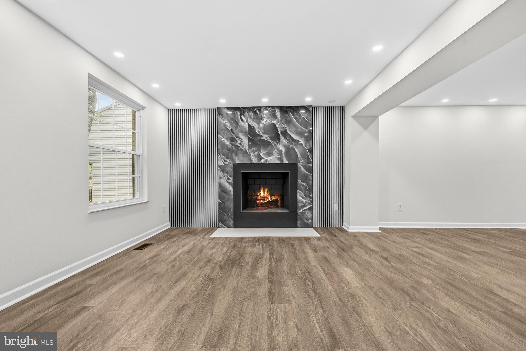 4046 TARPON LANE