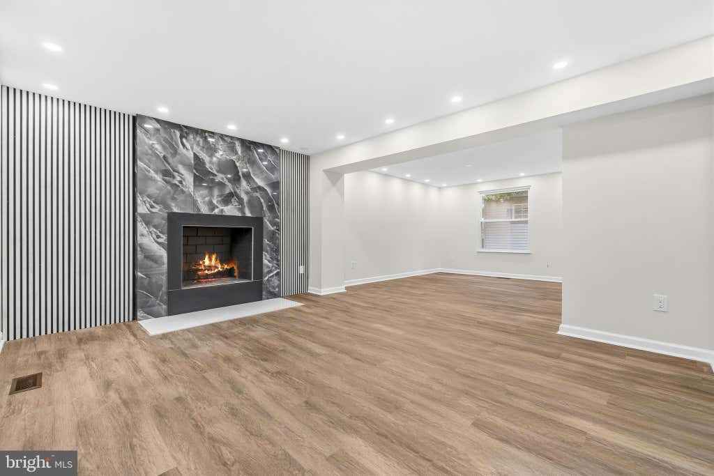 Photo of 4046 Tarpon Lane, WOODBRIDGE, VA 22193 (MLS # VAPW2126664)