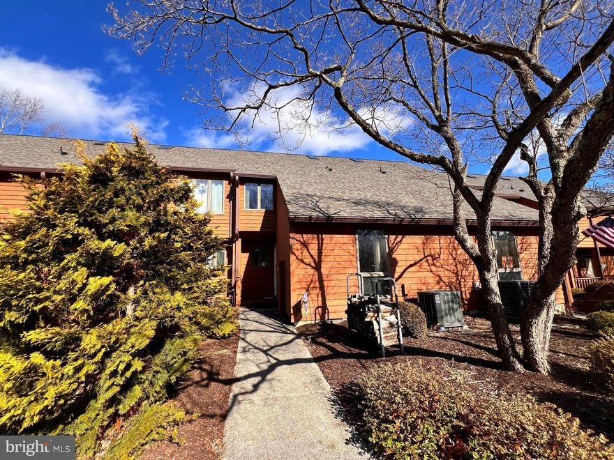 Discover the perfect blend of comfort, convenience, and community in this stunning 3-bedroom, 3-bathroom townhouse located in the heart of The Woods. This home offers a spacious main-level bedroom and two additional bedrooms upstairs, providing flexible living arrangements for you and your guests.
Relax and take in the serene surroundings from not one, but two balconies with breathtaking views of the Mountain View Pool and the golf course. With its prime location, you'll enjoy being within walking distance of the pro shop, The Grille & Pub, and, of course, the pool—perfect for embracing the active lifestyle this community offers.
The property boasts several recent updates, including a new roof and skylights installed just last year, along with a brand-new heat pump for year-round comfort. The HOA makes life easy by taking care of trash, roads, and snow removal, while The Woods TRCA ensures peace of mind with some exterior maintenance.
Don’t miss your chance to own this gem in a premier community! Call us today to schedule your private showing.