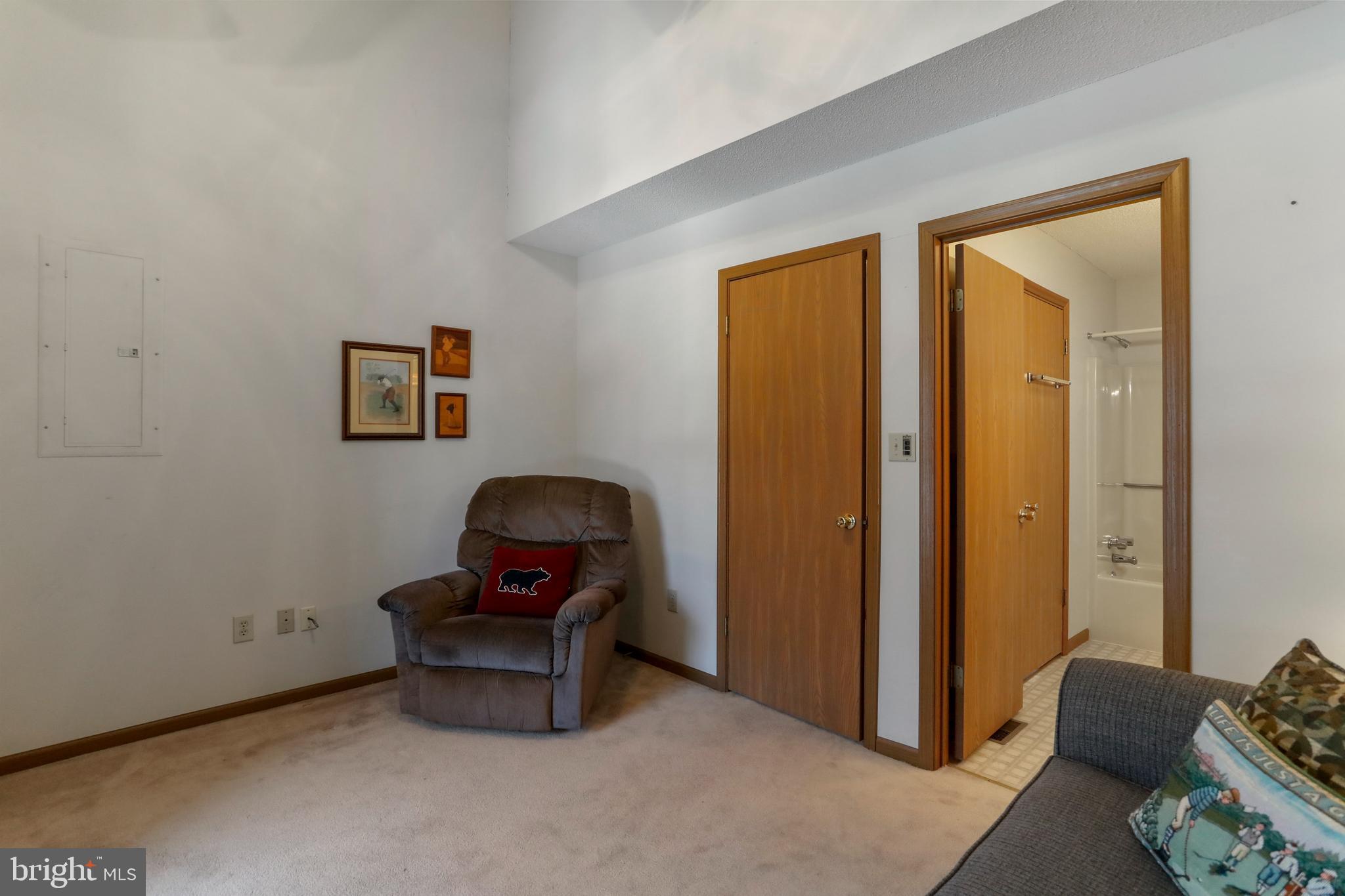 THE WOODS - Residential