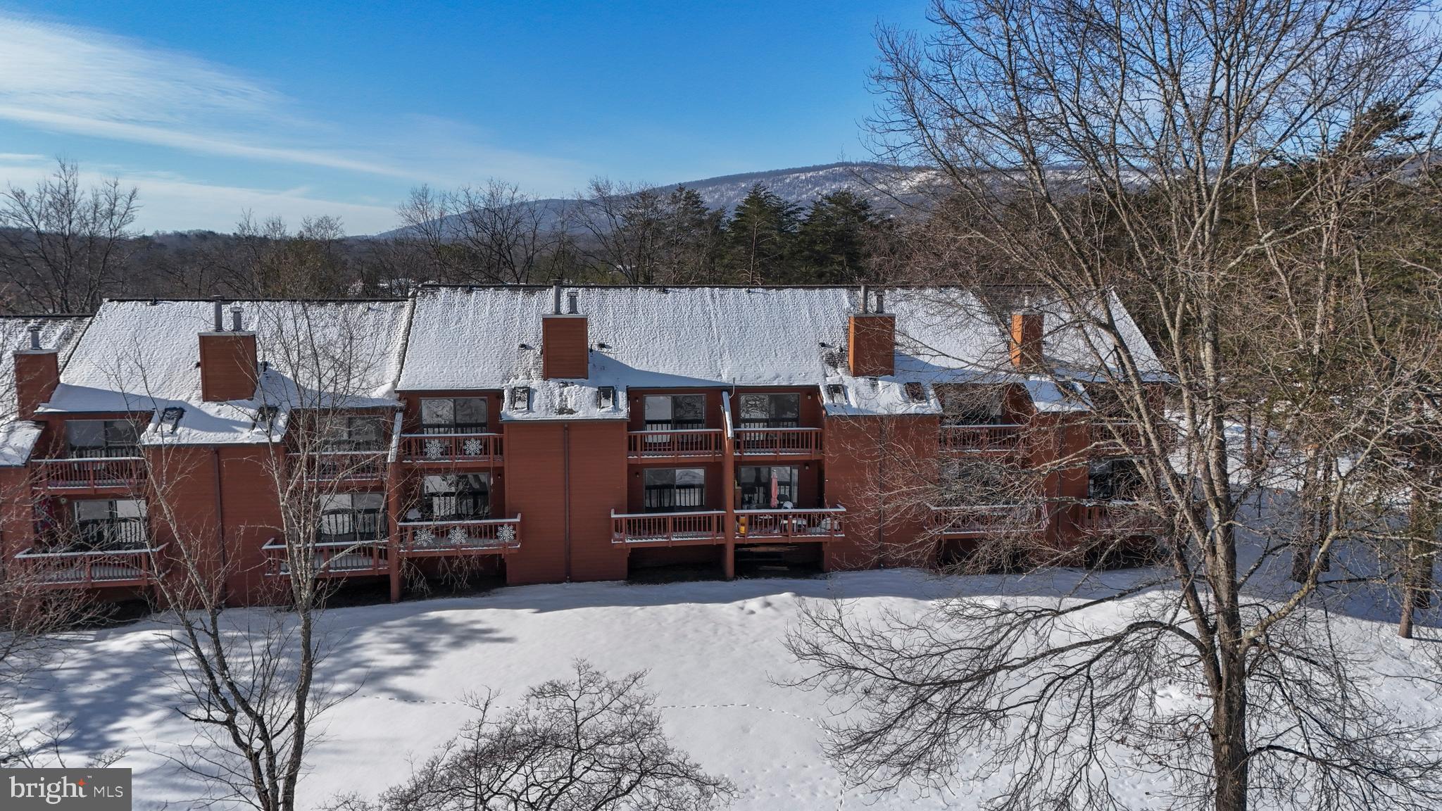 THE WOODS - Residential