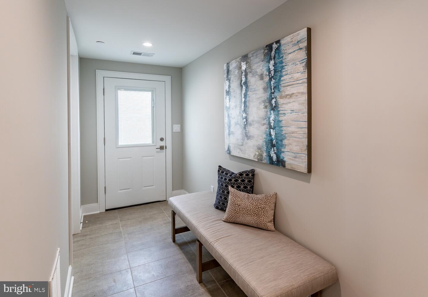 POTOMAC VILLAGE - Residential