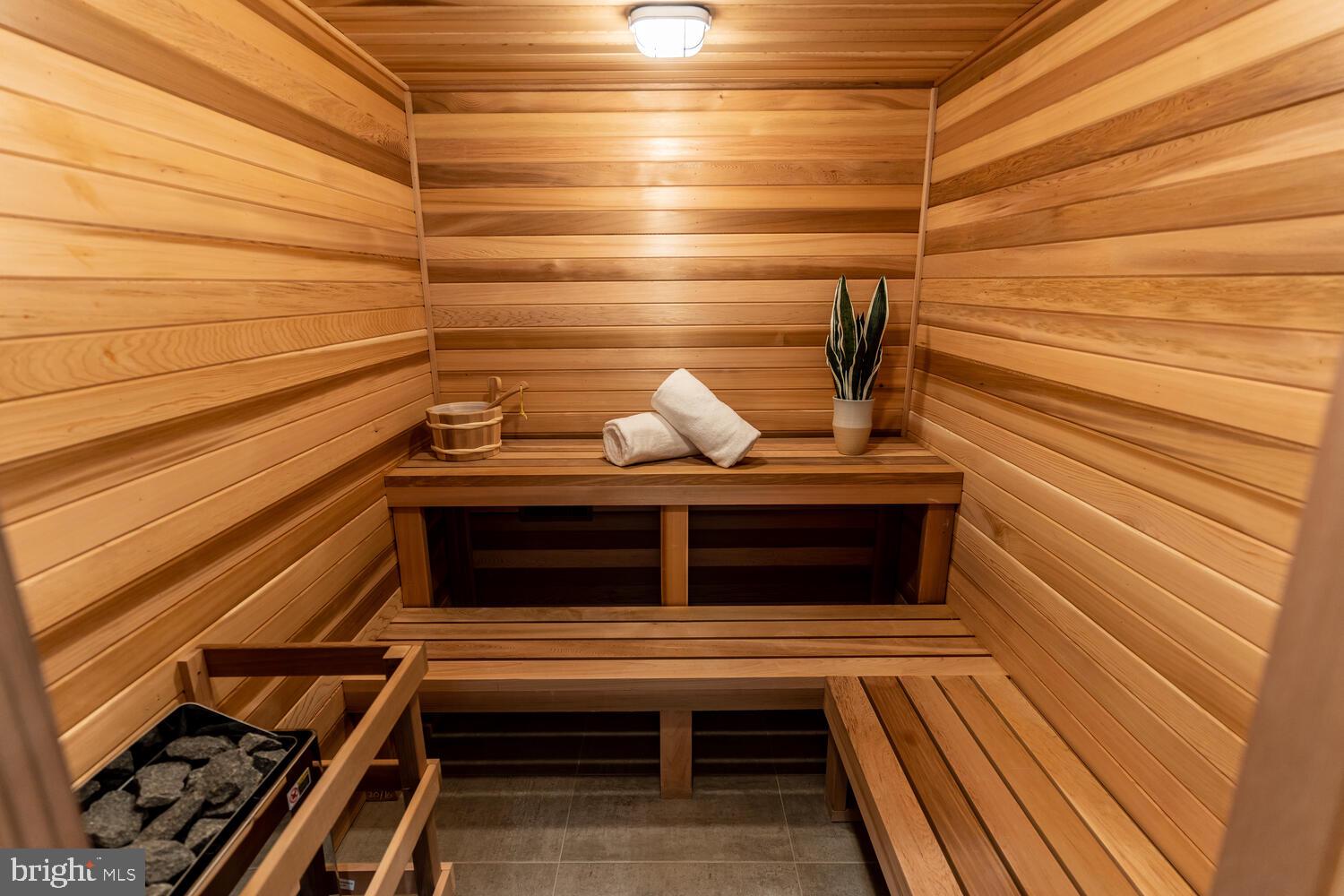 POTOMAC VILLAGE - Residential