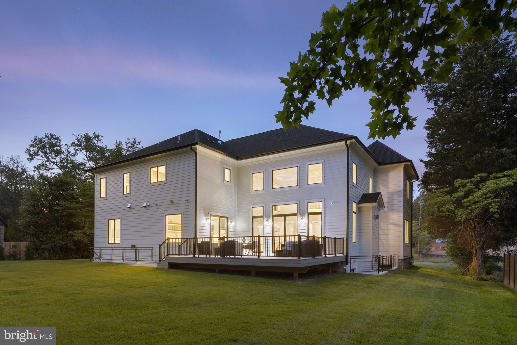 POTOMAC VILLAGE - Residential