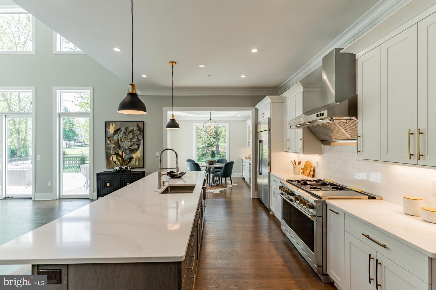 POTOMAC VILLAGE - Residential