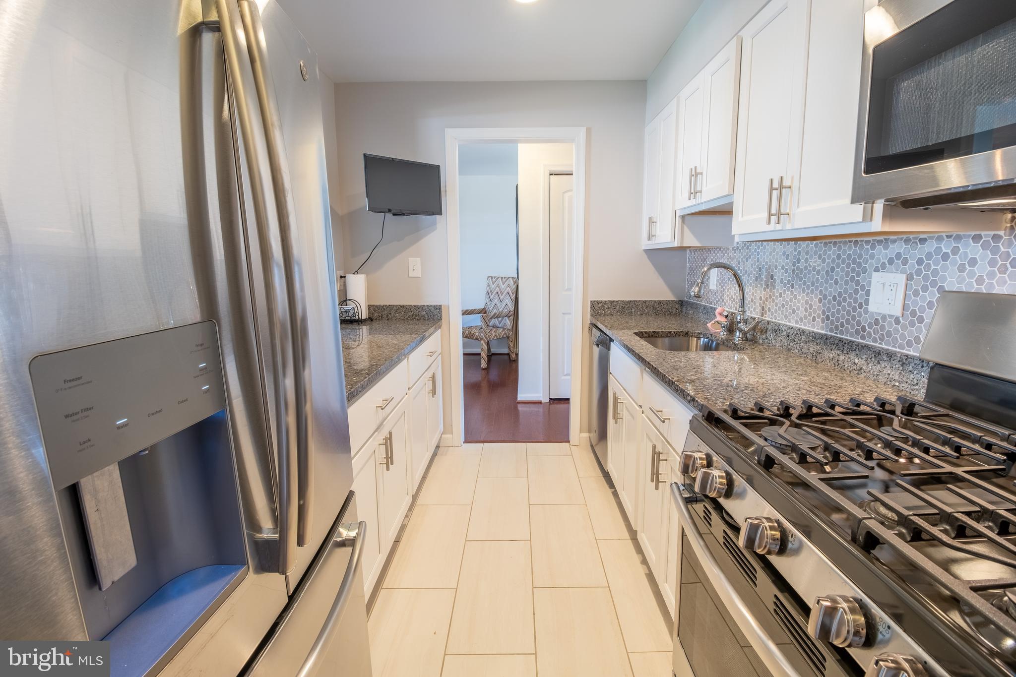 BROOKSIDE PARK CONDOMINIUMS - Residential Lease