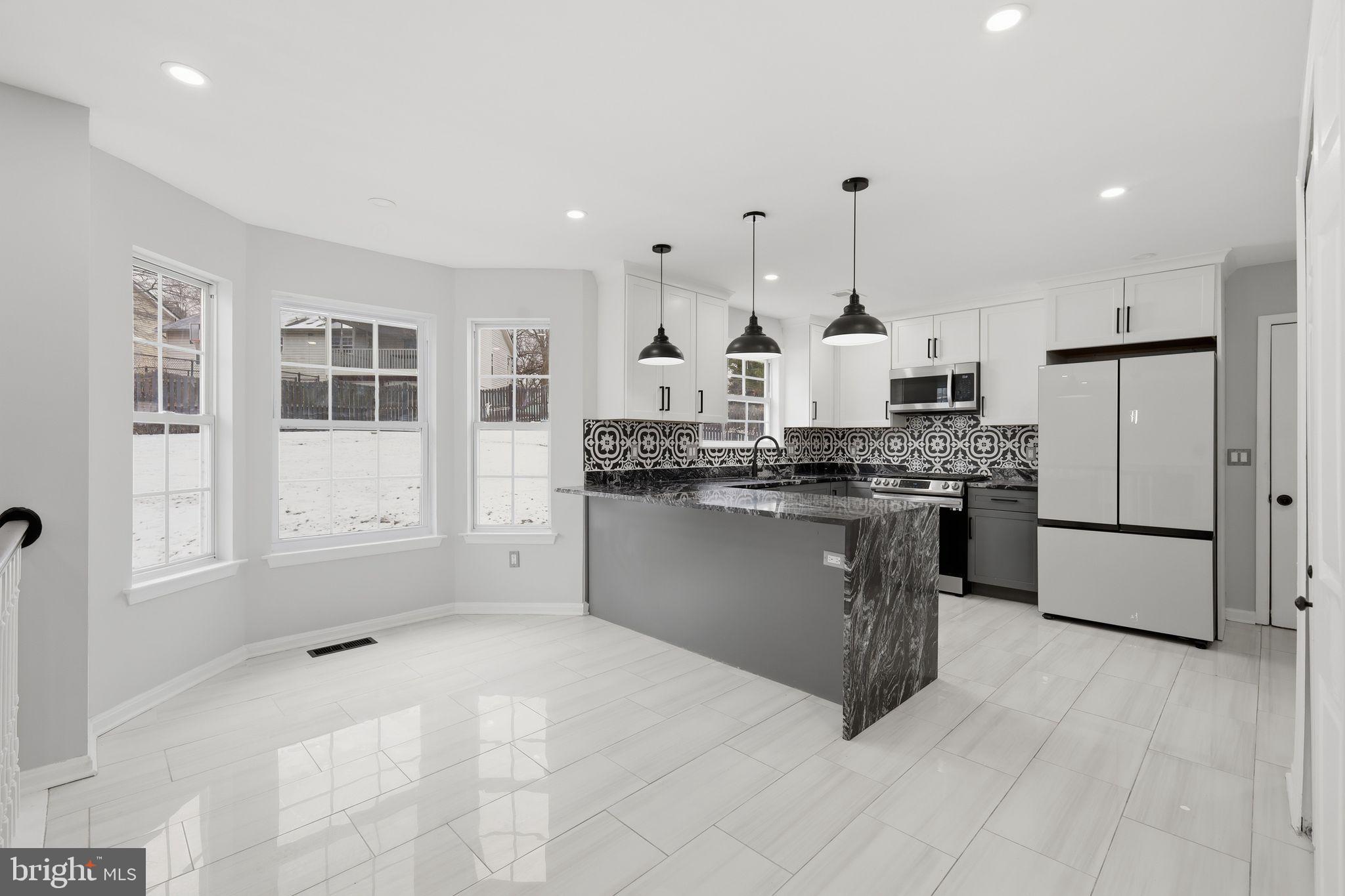 BARNABY KNOLLS PLAT 4 - Residential