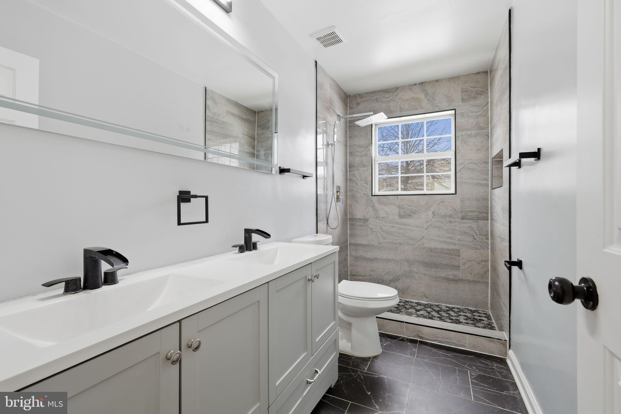 BARNABY KNOLLS PLAT 4 - Residential