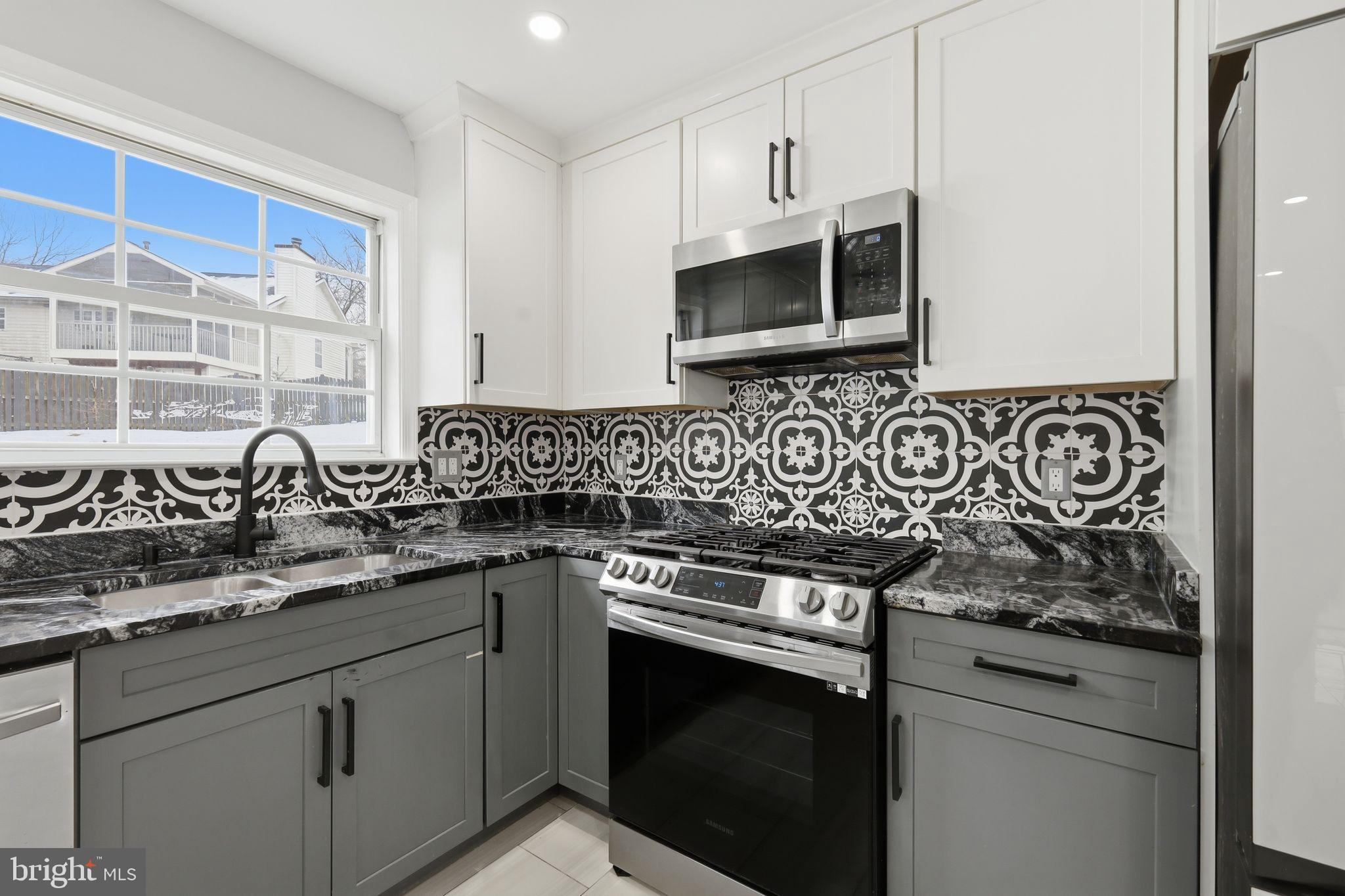 BARNABY KNOLLS PLAT 4 - Residential