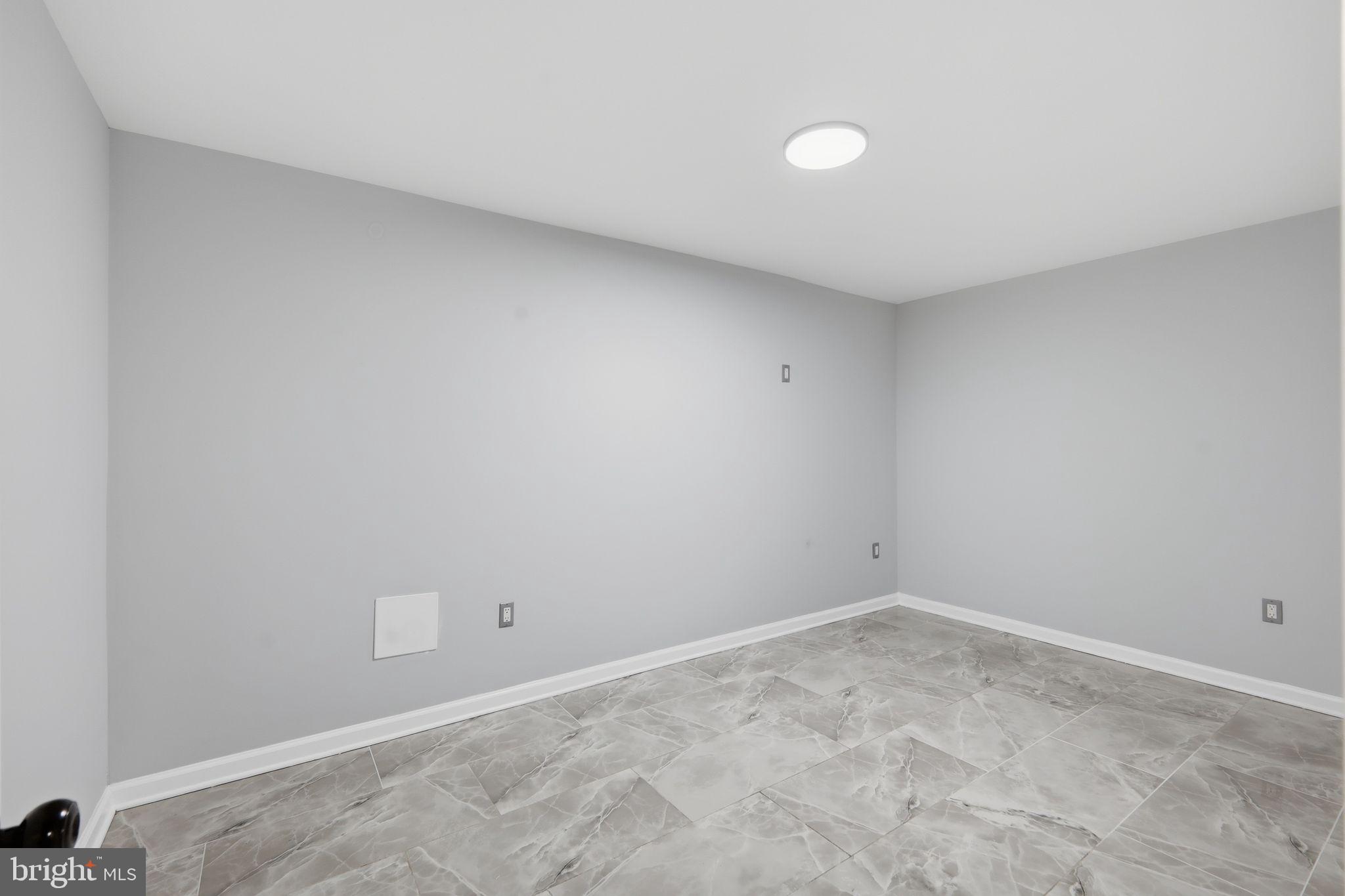 BARNABY KNOLLS PLAT 4 - Residential