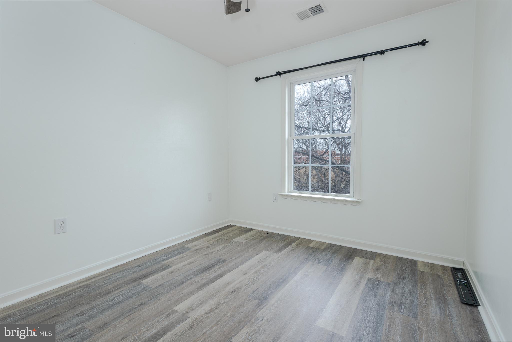 HAMMONDS MILL - Residential