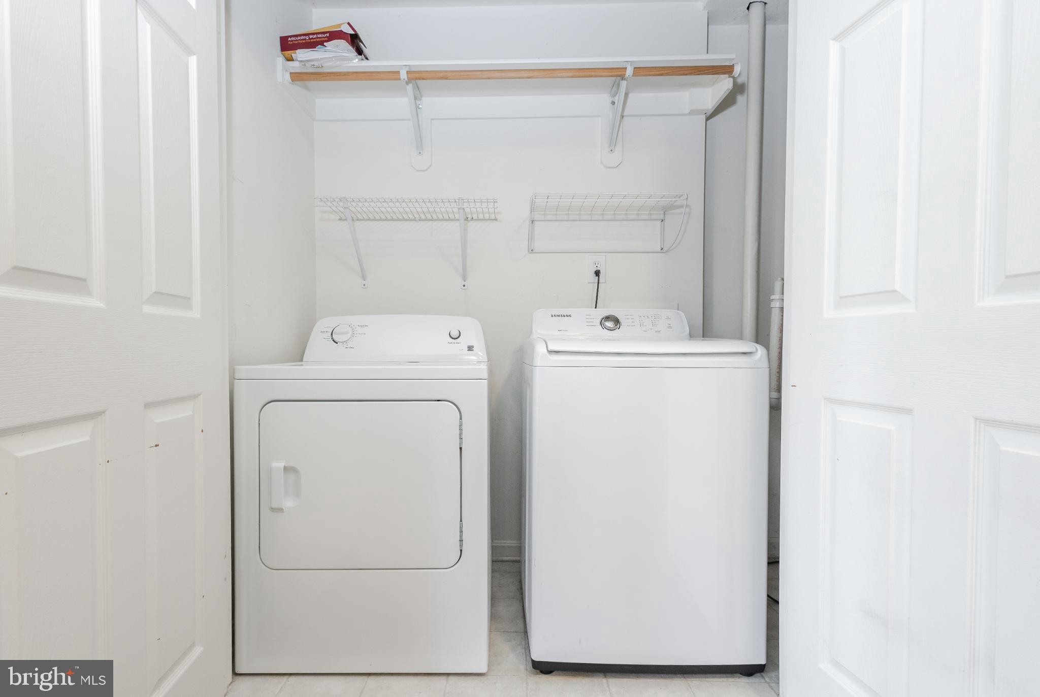 HAMMONDS MILL - Residential