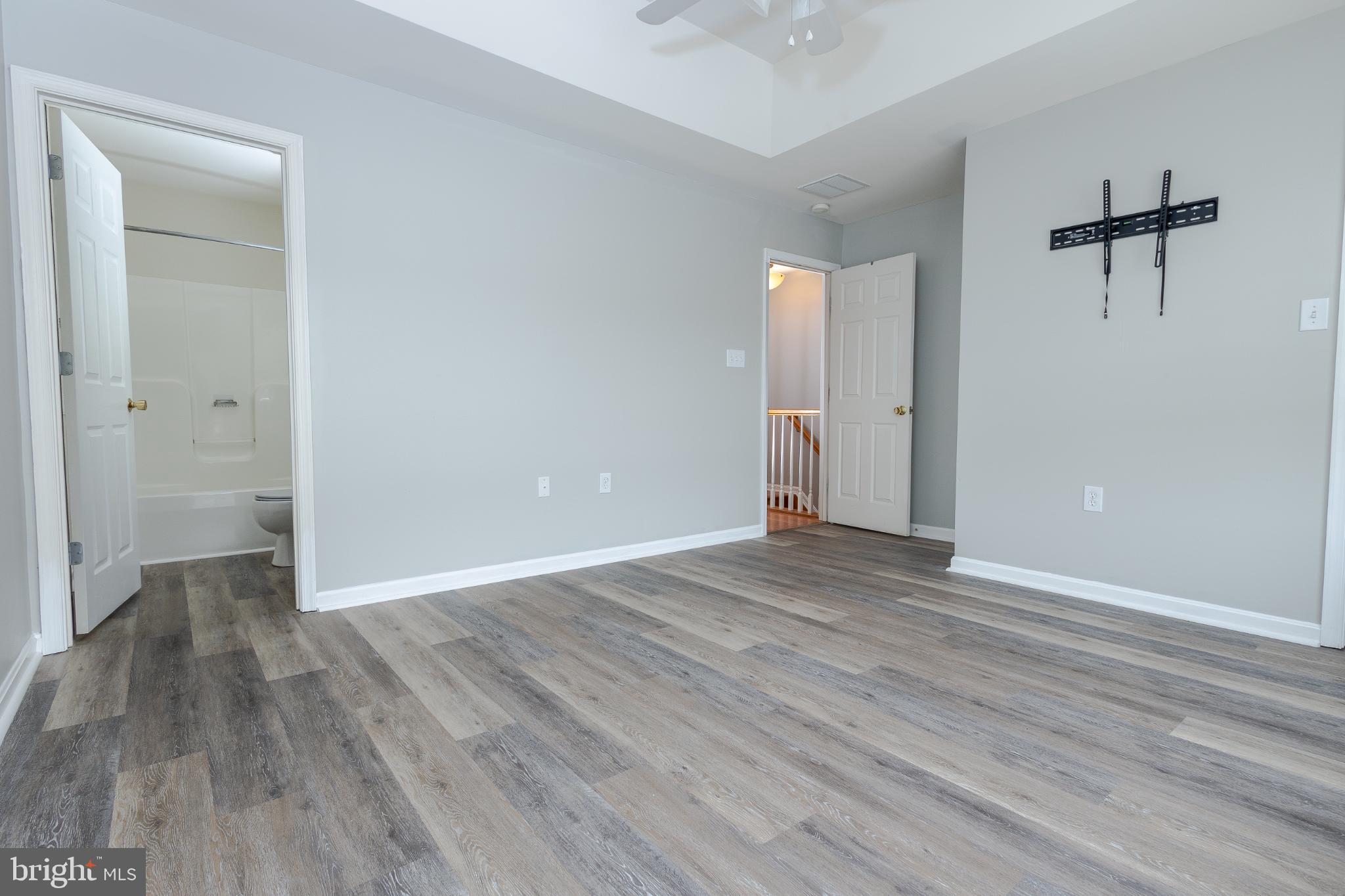 HAMMONDS MILL - Residential