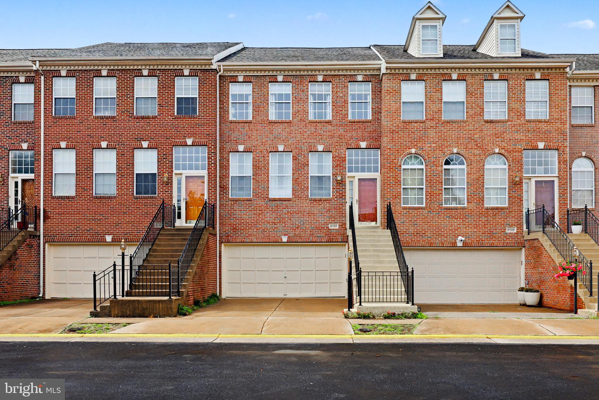 21122 ANGELA SQUARE