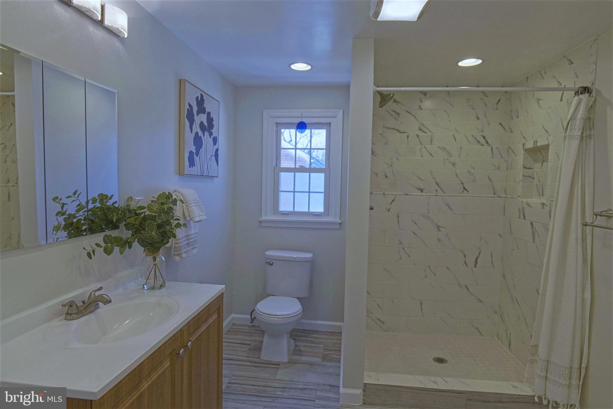 KENSINGTON ESTATES - Residential