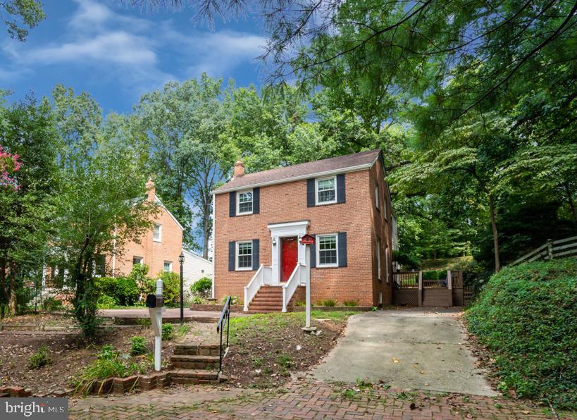 KENSINGTON ESTATES - Residential