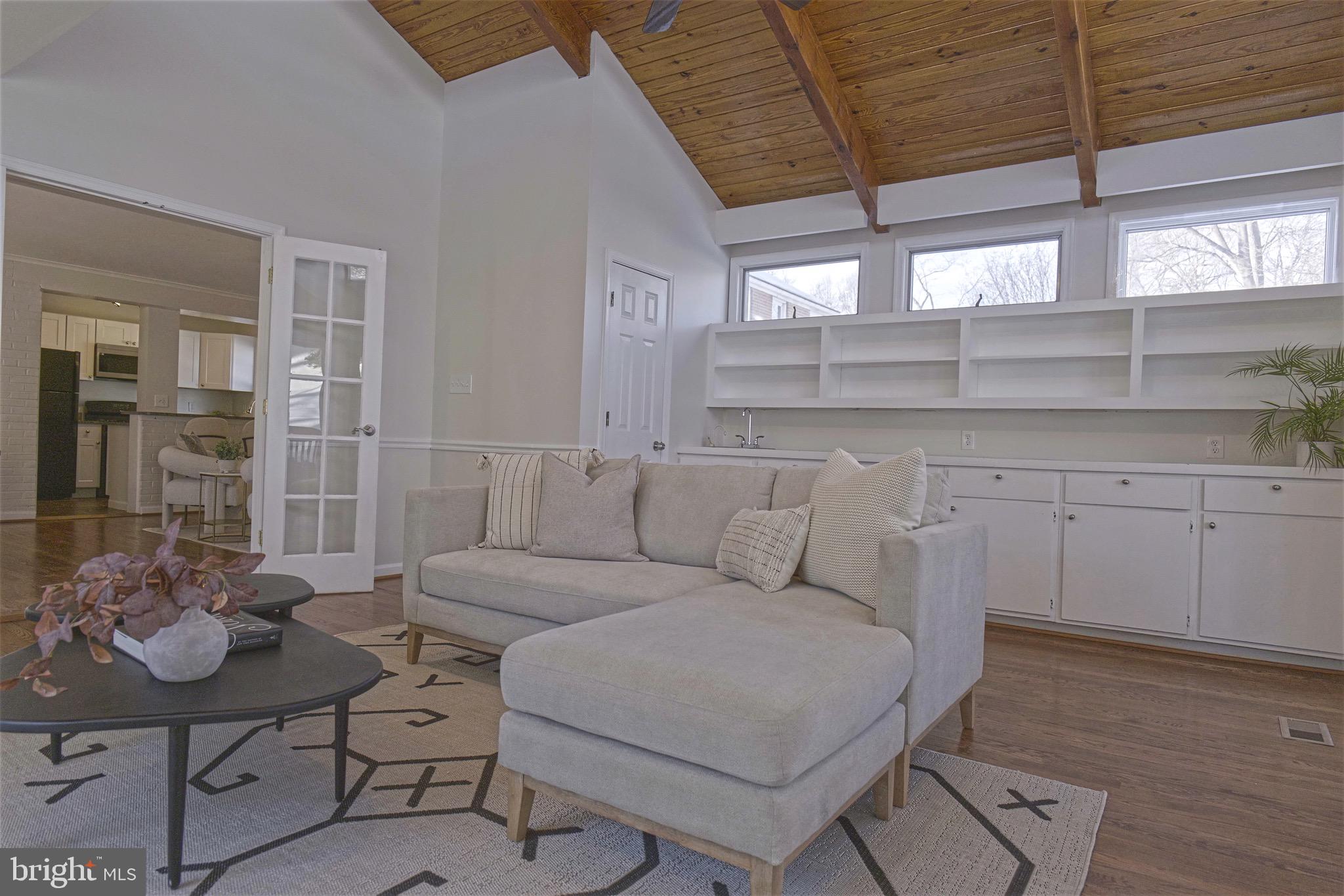 KENSINGTON ESTATES - Residential