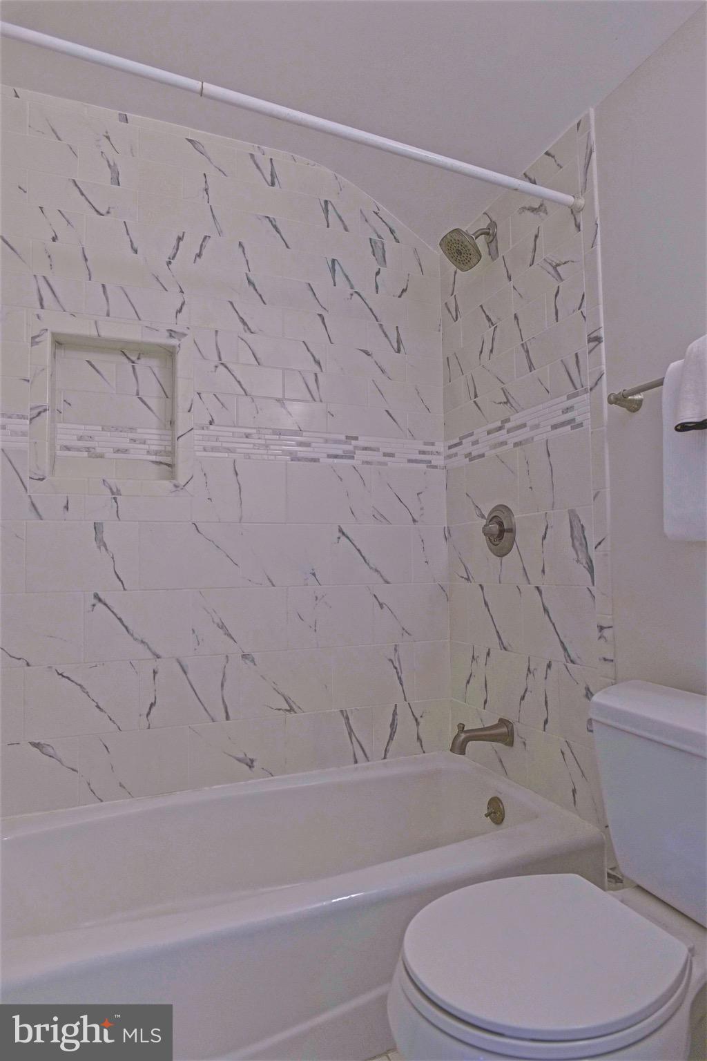 KENSINGTON ESTATES - Residential