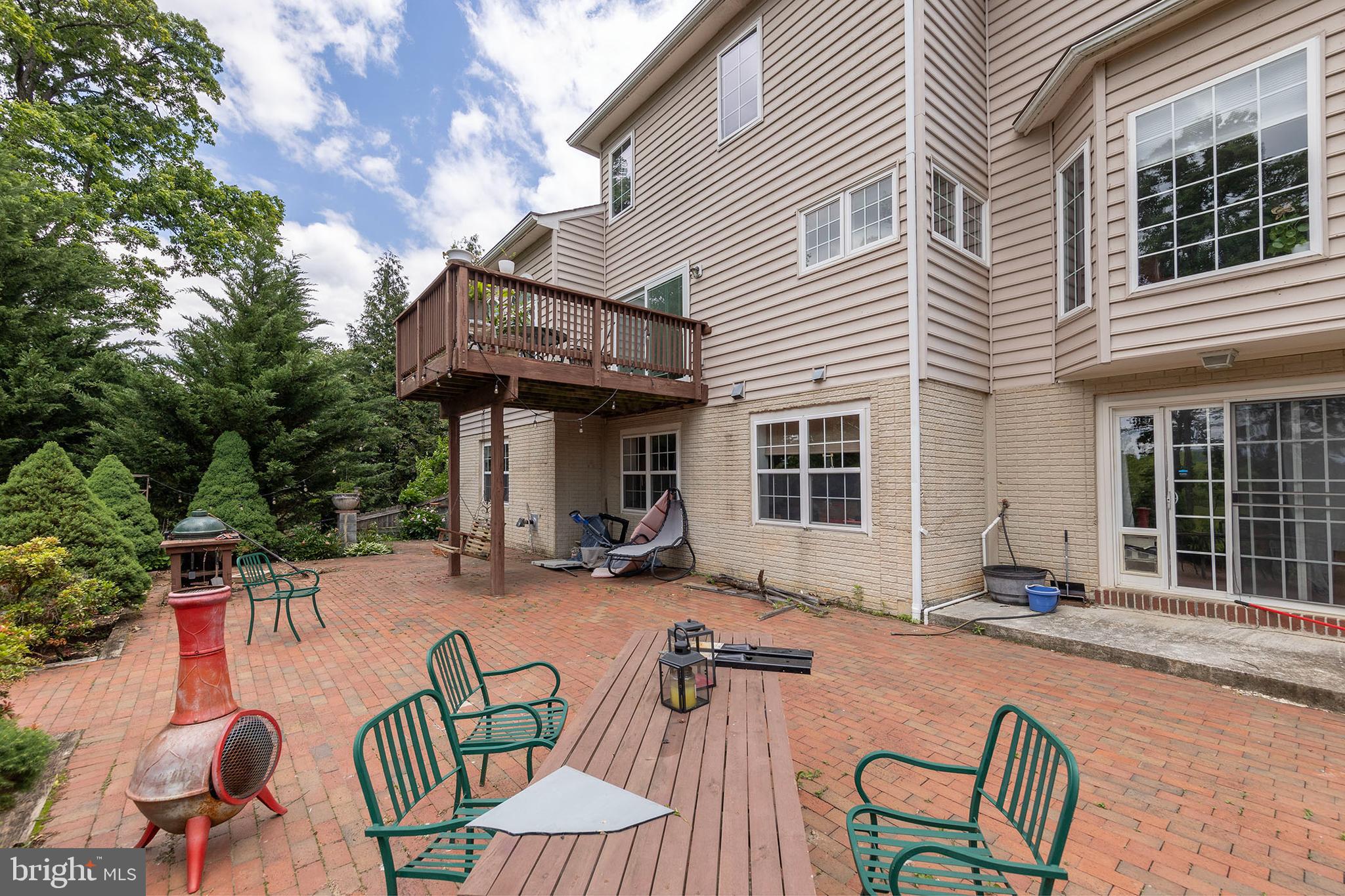 1877 CLAYTON RIDGE DRIVE