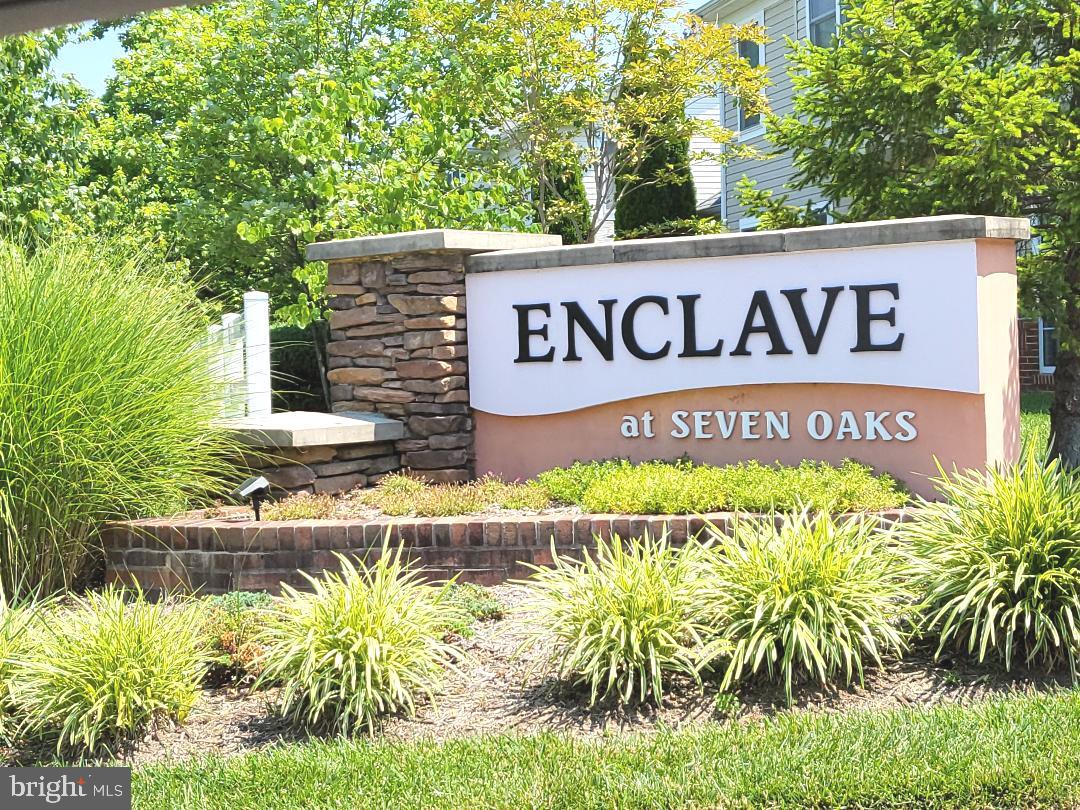 SEVEN OAKS - Residential