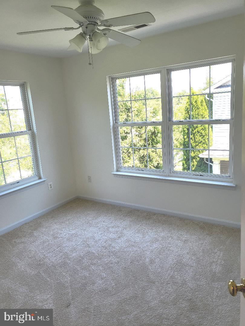 SEVEN OAKS - Residential