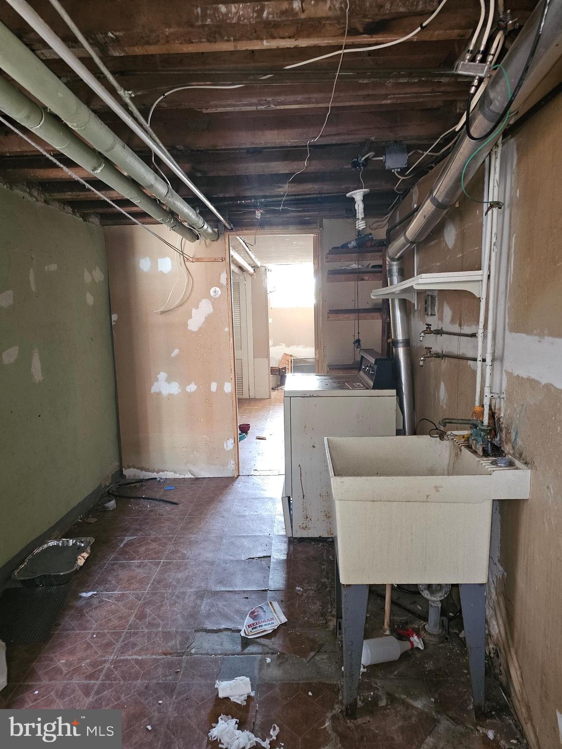 OXFORD CIRCLE - Residential