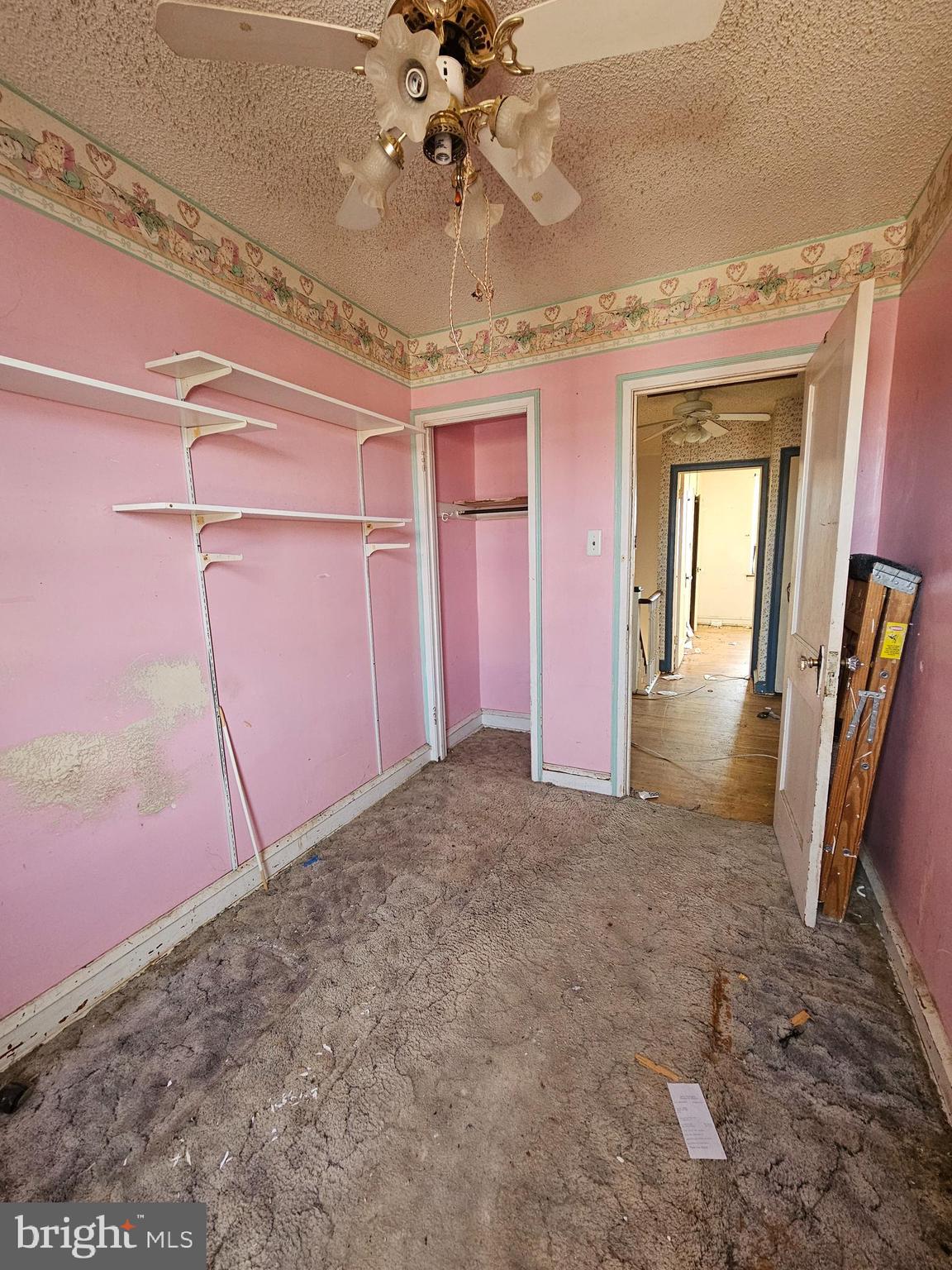 OXFORD CIRCLE - Residential