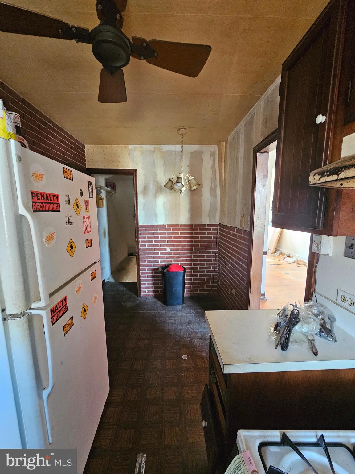 OXFORD CIRCLE - Residential