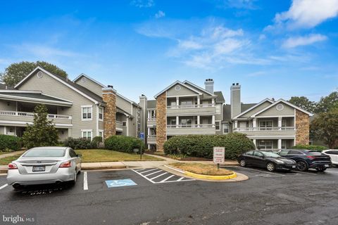 13085 AUTUMN WOODS WAY 305 FAIRFAX VA 22033