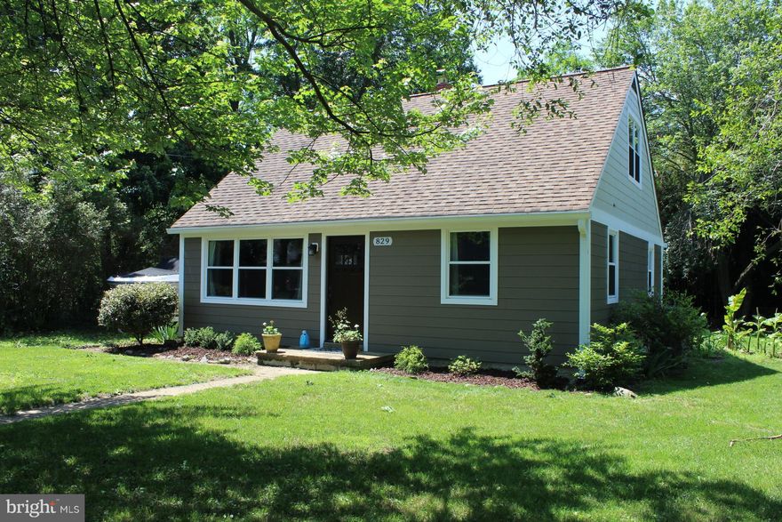 ADORABLE, and really mean ADORABLE cottage, 2 bedrooms on first floor, 1 full bath, Upstairs has 2 bedrooms and "plumbed" for second bath, All new upgrades, in great condition and move-in ready.  Broadneck Schools, and more!