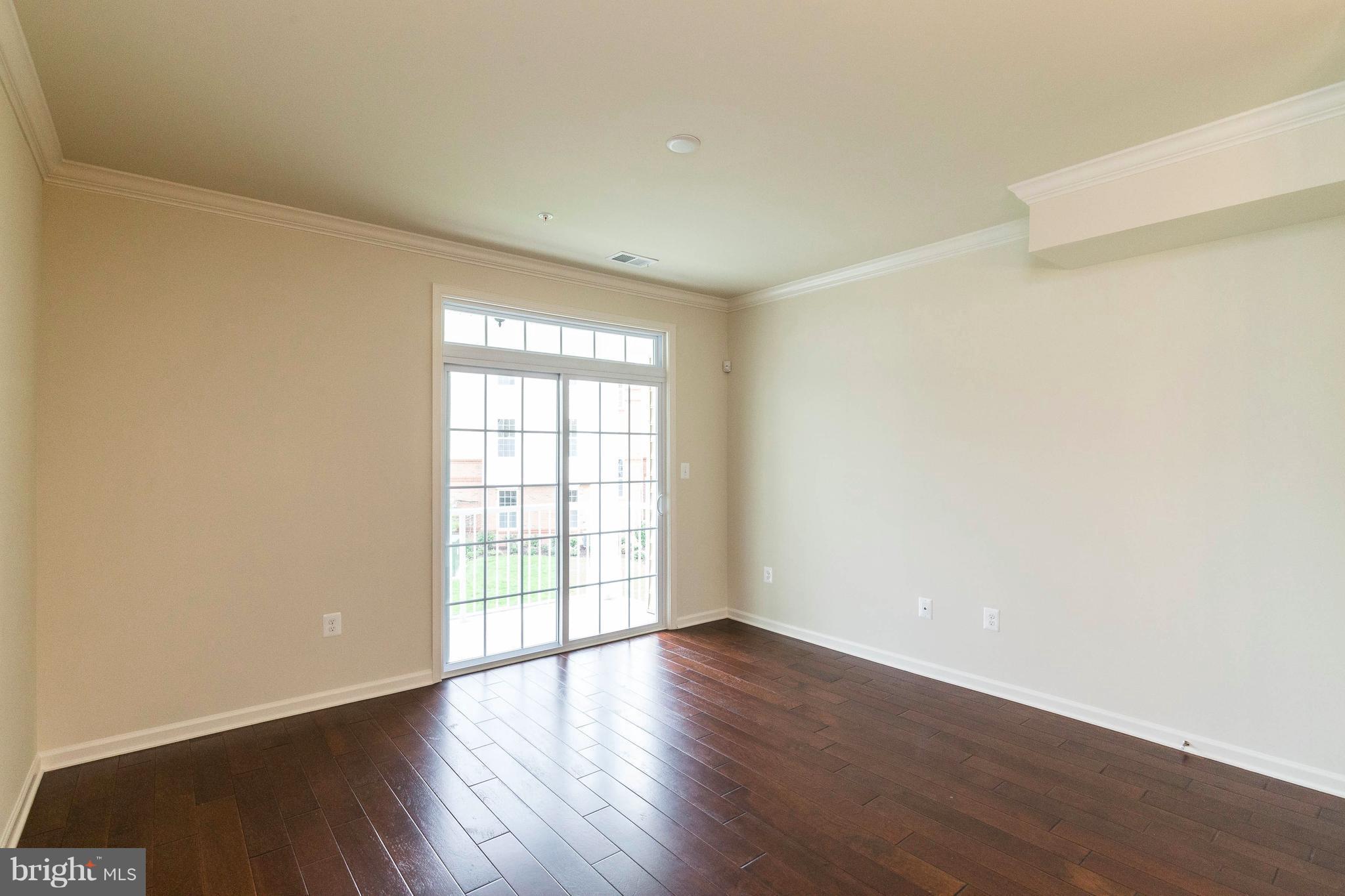 LOUDOUN VALLEY RIDGES - Residential Lease