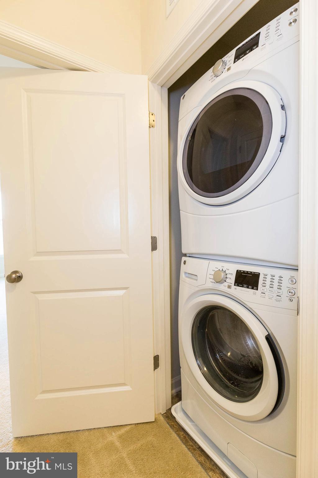 LOUDOUN VALLEY RIDGES - Residential Lease