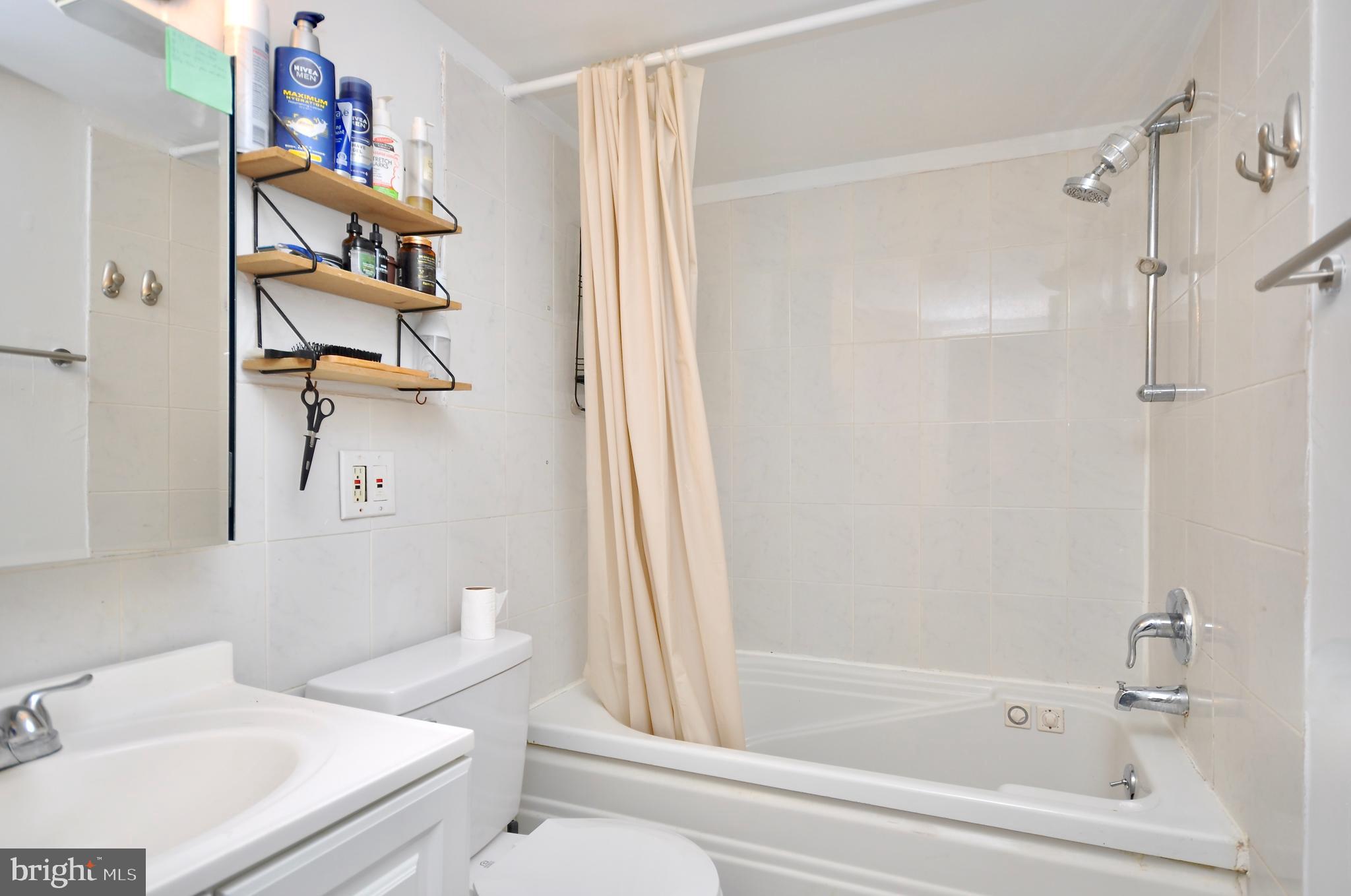 SOMERTON - Residential