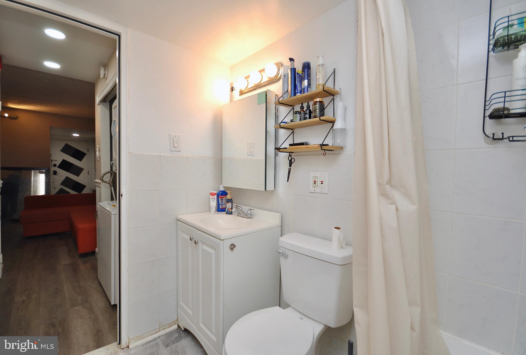 SOMERTON - Residential