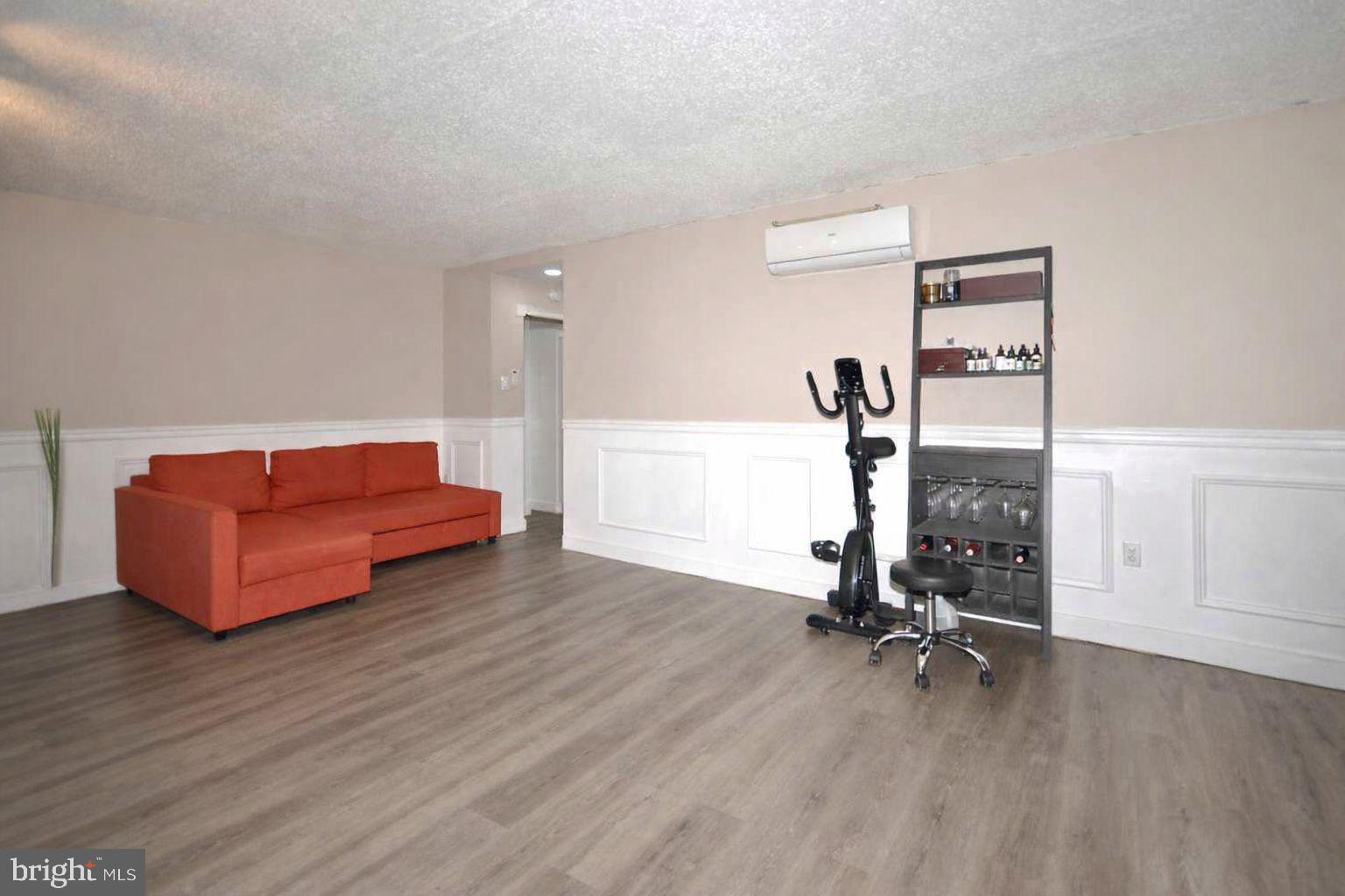 SOMERTON - Residential