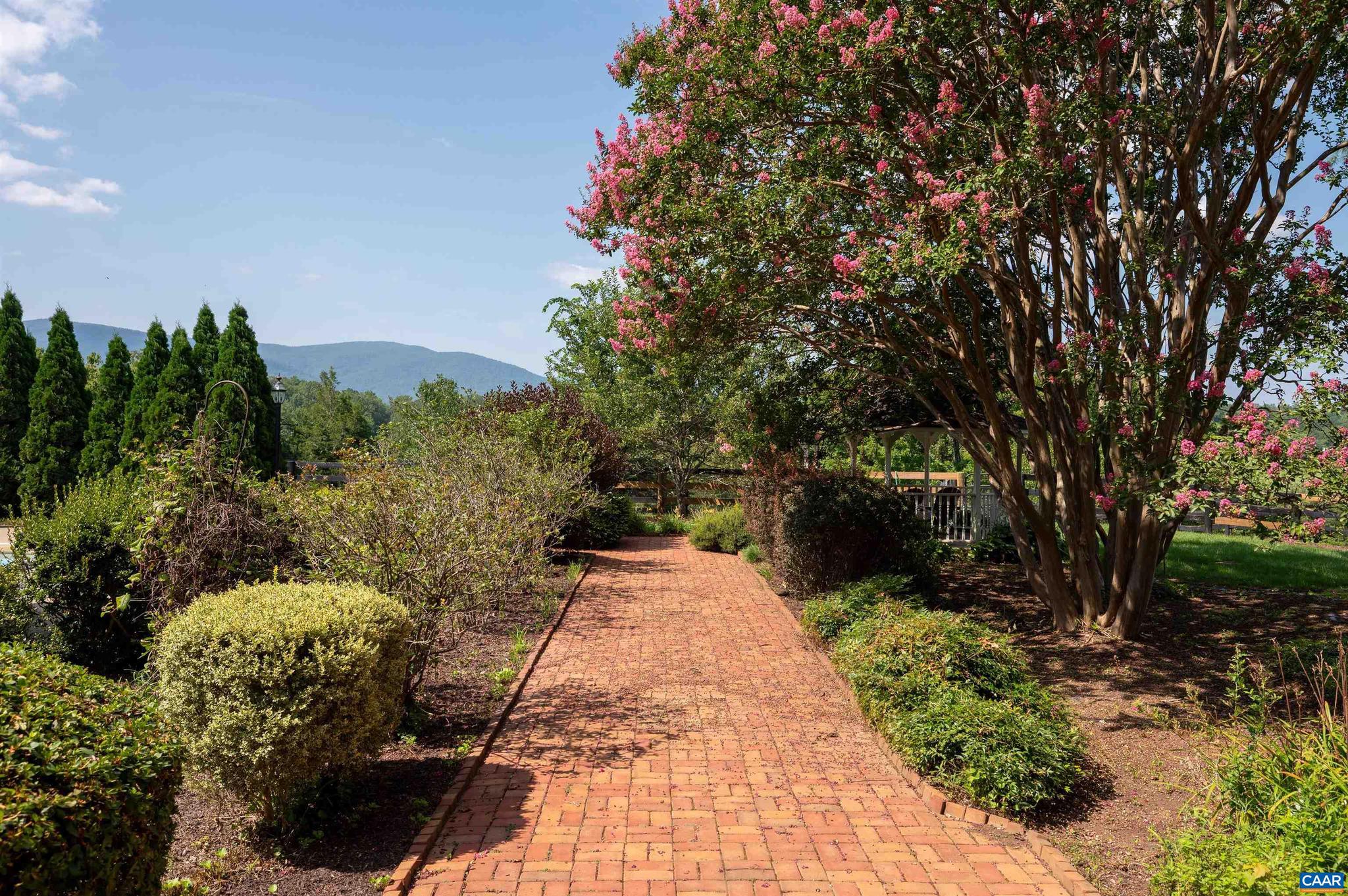 WAVERTREE HALL FARM - Residential