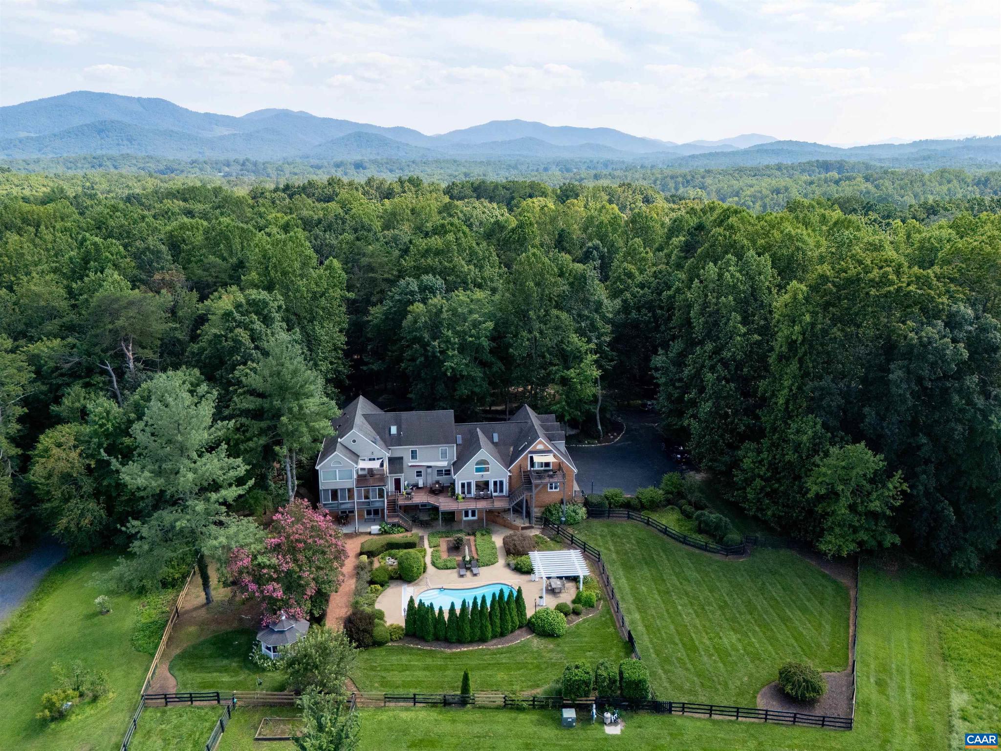 WAVERTREE HALL FARM - Residential