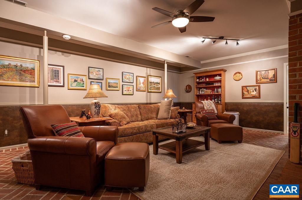 WAVERTREE HALL FARM - Residential